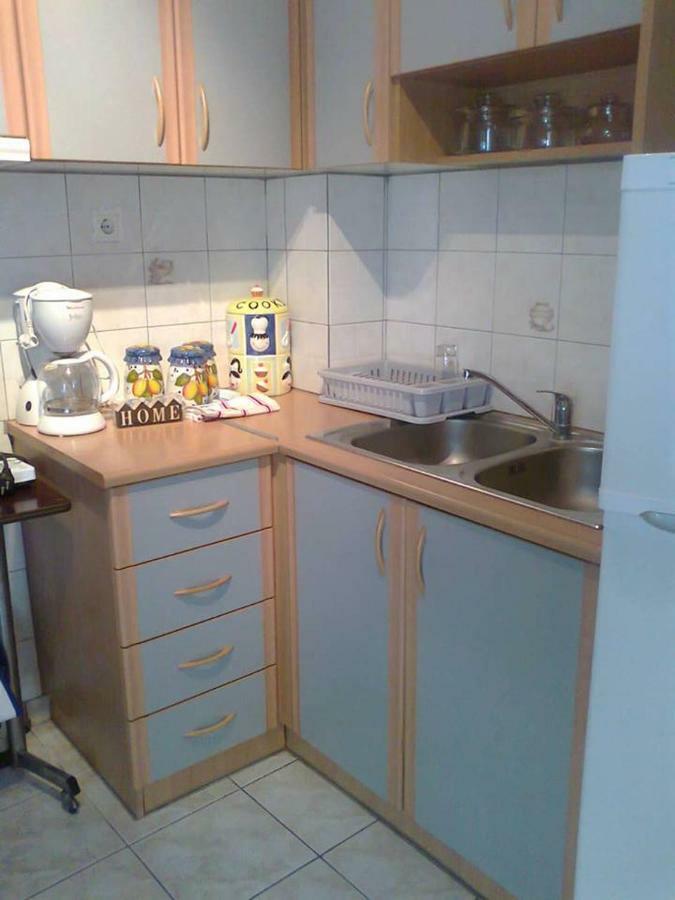 Small And Cosy Appartment- Piccolina Loutraki  Eksteriør bilde
